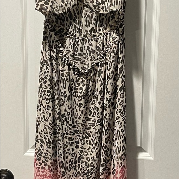 Dress - Picture 2 of 5